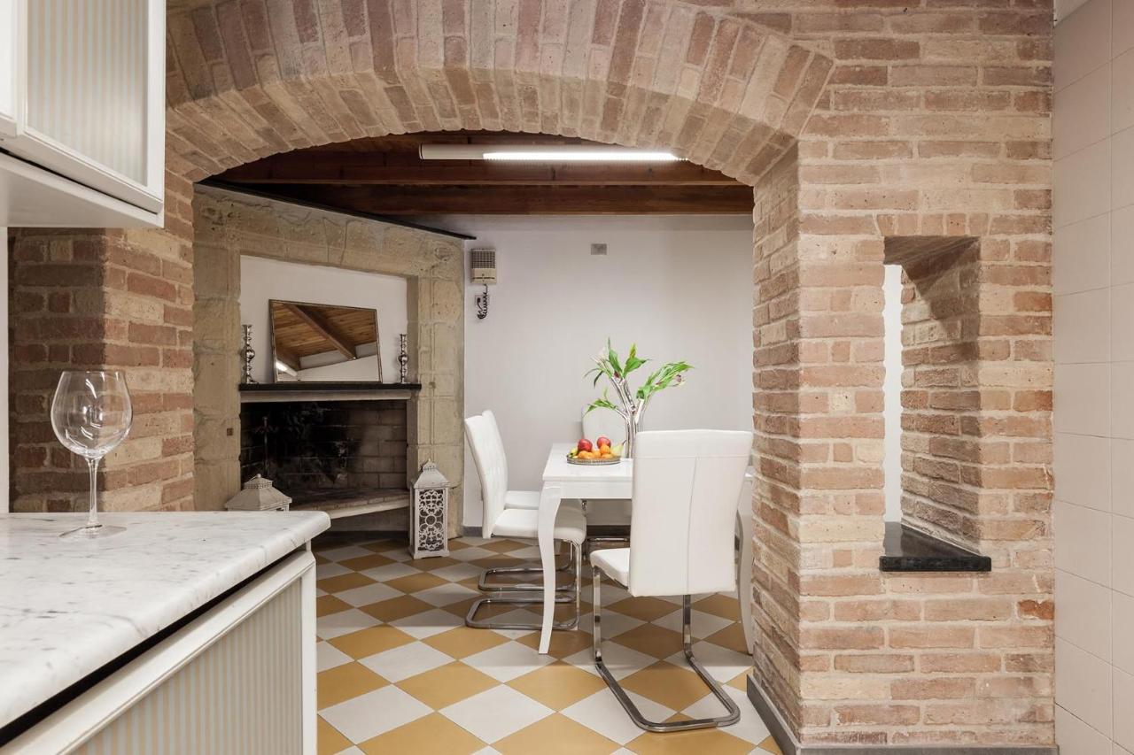 San Giacomo Rooms 칼리아리 외부 사진